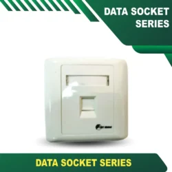 86X86 SINGLE PORT FLAT DATA SOCKET WHITE